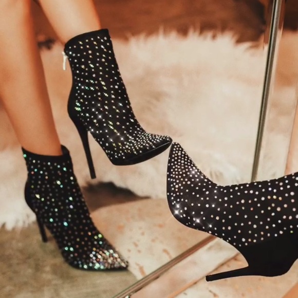 💥NEW💥 Rhinestone Pointy Toe Booties!🔥 - Picture 3 of 7